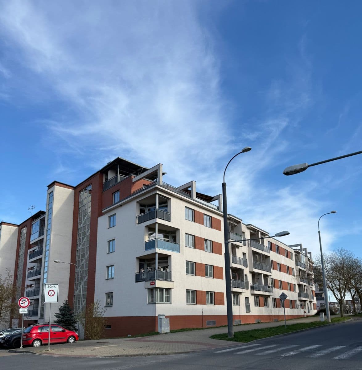 Predaj bytu 2-izbový 59 m², Mutěnická, Plzeň, Plzeňský kraj Predaj bytu 2-izbový 59 m², Mutěnická, Plzeň, Plzeňský kraj