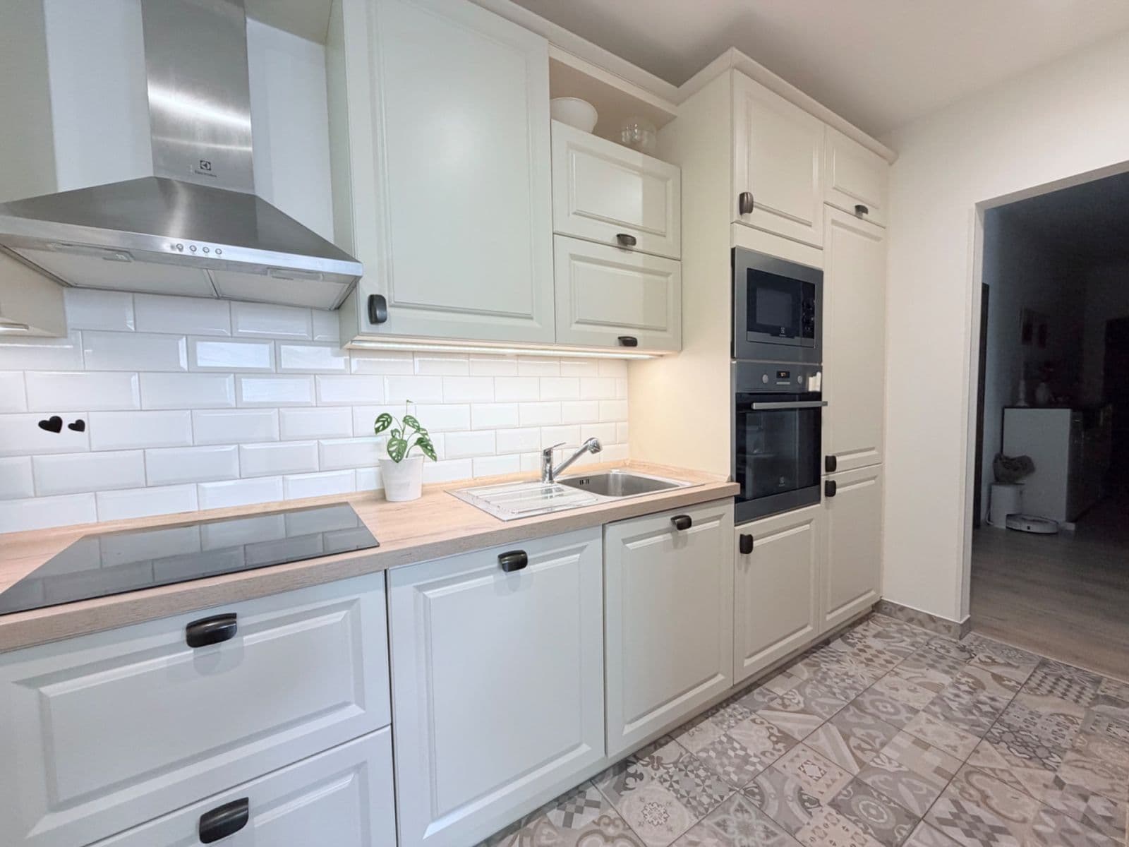 Prenájom bytu 3-izbový 107 m², U Leskavy, Brno, Jihomoravský kraj Prenájom bytu 3-izbový 107 m², U Leskavy, Brno, Jihomoravský kraj