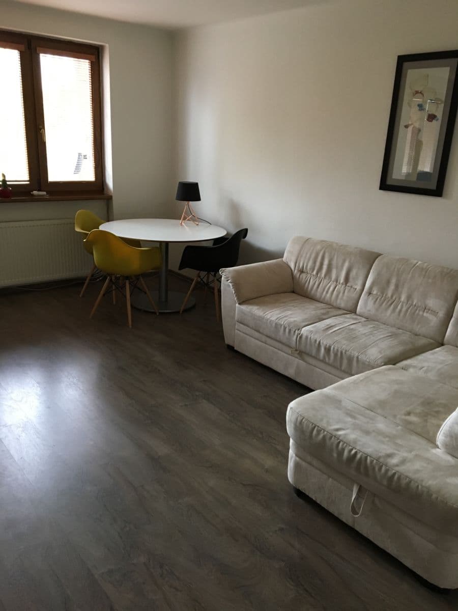 Prenájom bytu 2-izbový 53 m², Raisova, Plzeň, Plzeňský kraj Prenájom bytu 2-izbový 53 m², Raisova, Plzeň, Plzeňský kraj