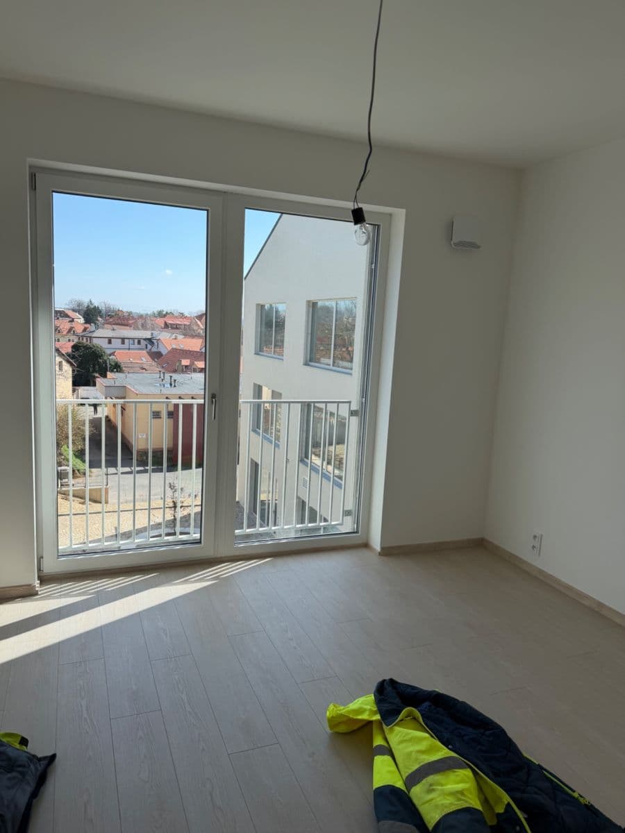 Prenájom bytu 2-izbový 42 m², Cihlářská, Hostivice, Středočeský kraj Prenájom bytu 2-izbový 42 m², Cihlářská, Hostivice, Středočeský kraj