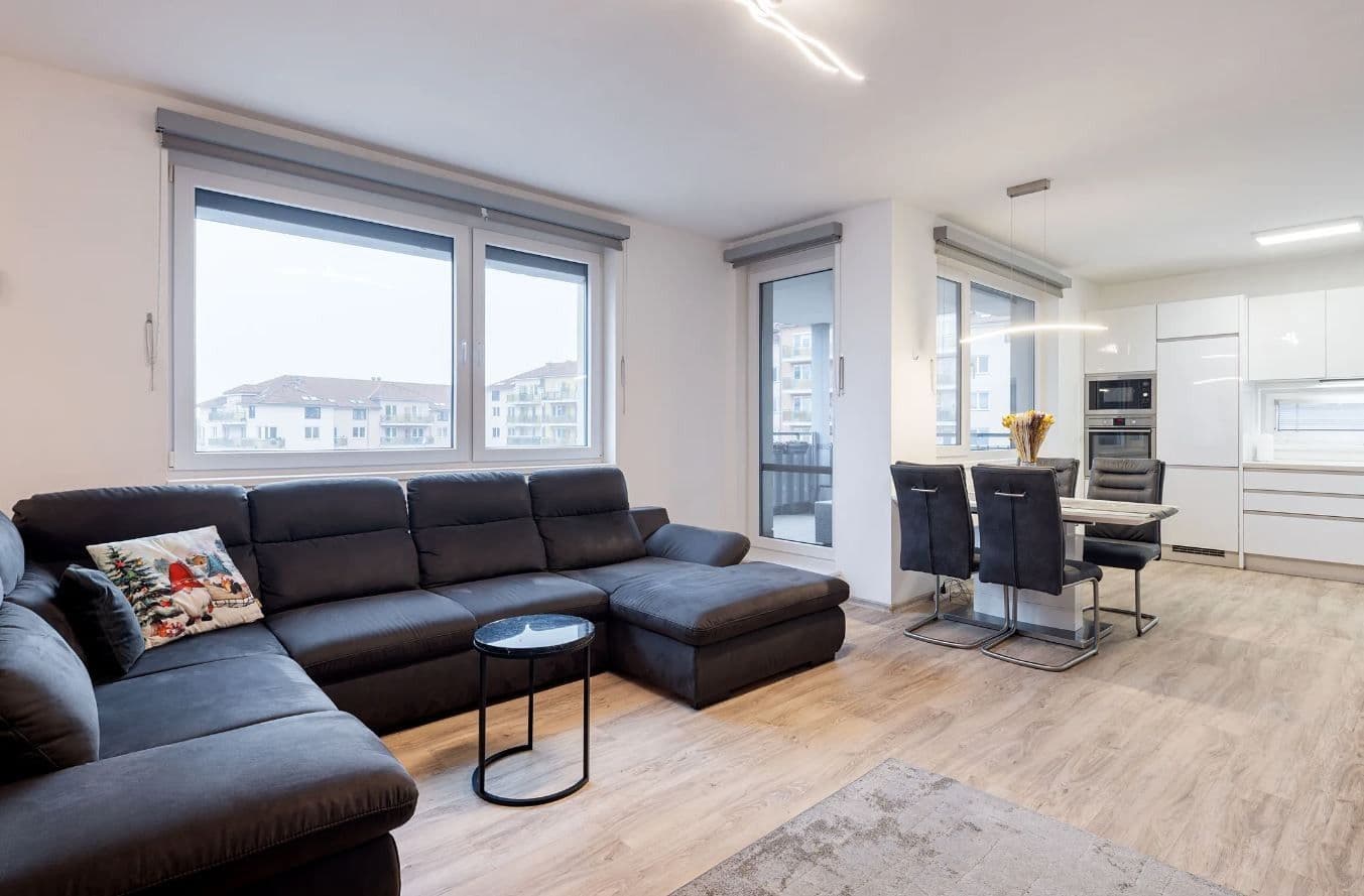 Predaj bytu 4-izbový 120 m², Padovská, Praha, Praha Predaj bytu 4-izbový 120 m², Padovská, Praha, Praha