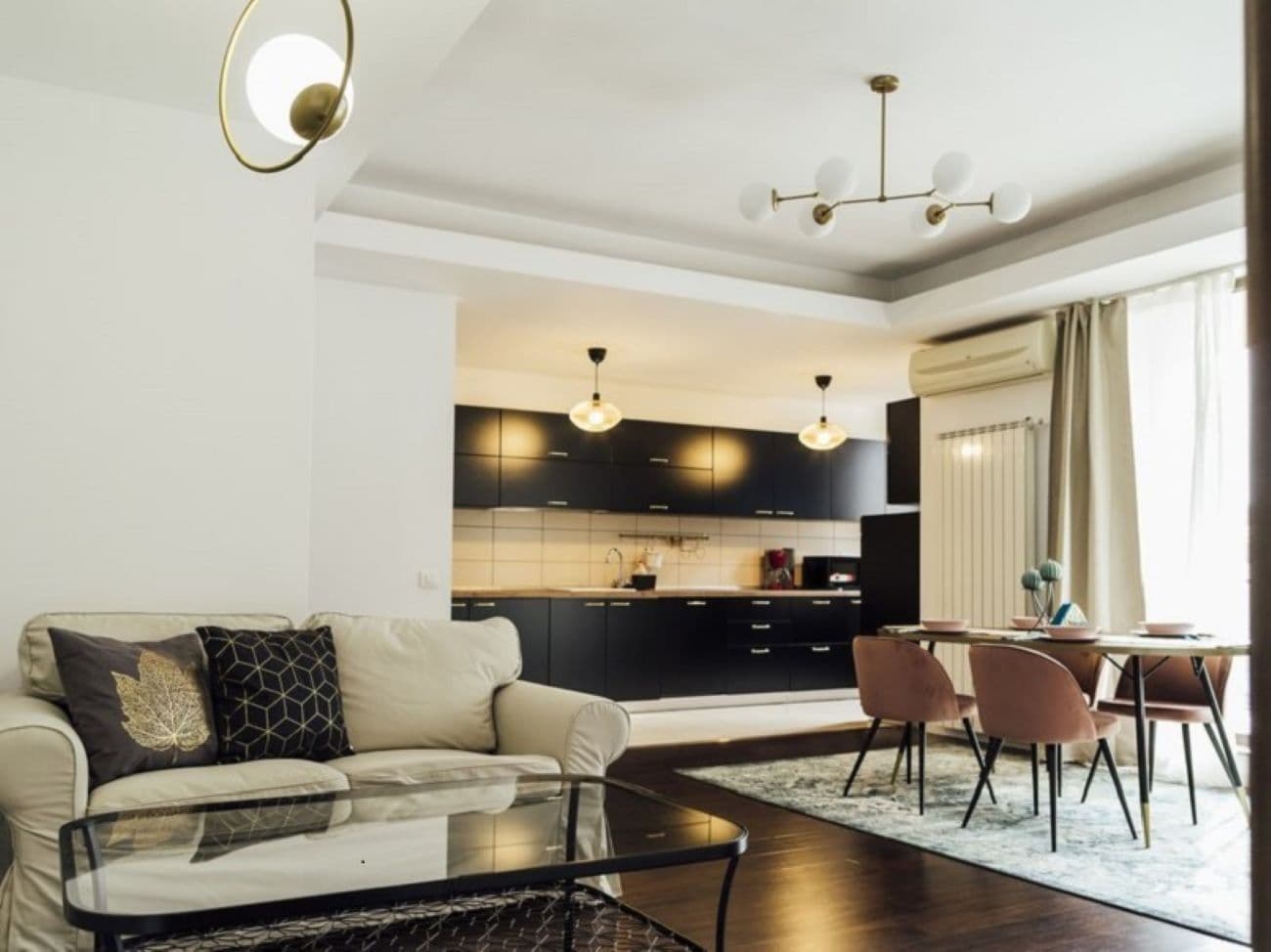 Prenájom bytu 2-izbový 70 m², Radnická, Brno, Jihomoravský kraj Prenájom bytu 2-izbový 70 m², Radnická, Brno, Jihomoravský kraj