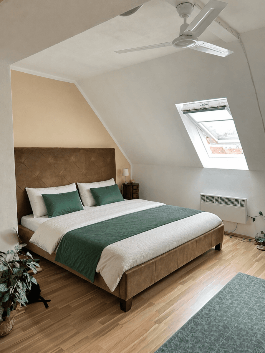Prenájom bytu 1-izbový 37 m², Roháčova, Praha, Praha Prenájom bytu 1-izbový 37 m², Roháčova, Praha, Praha