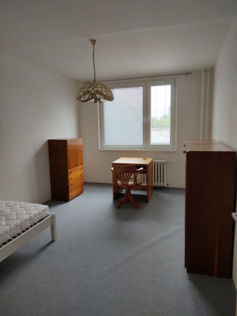 Prenájom bytu 3-izbový 80 m², Makovského, Praha, Praha Prenájom bytu 3-izbový 80 m², Makovského, Praha, Praha