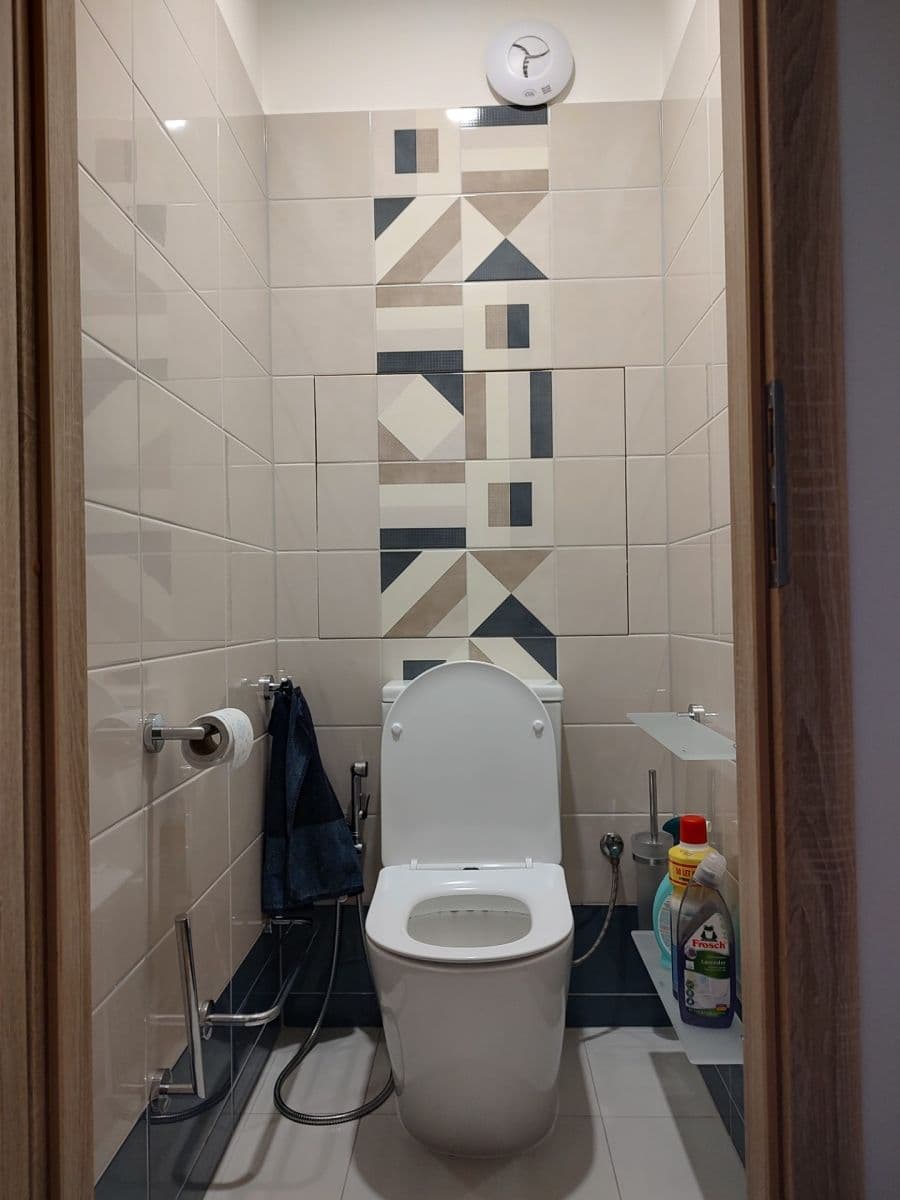 Prenájom bytu 3-izbový 80 m², Makovského, Praha, Praha Prenájom bytu 3-izbový 80 m², Makovského, Praha, Praha