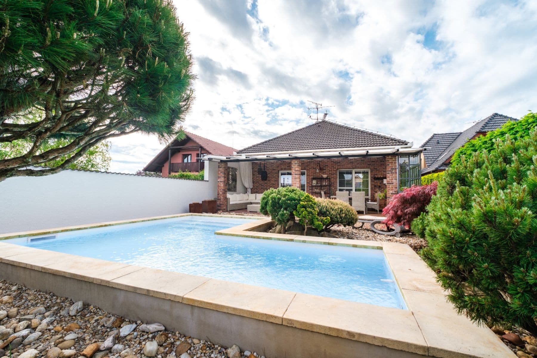 Predaj domu 265 m², pozemek 1.275 m², Na Zelničkách, Kunovice, Zlínský kraj Predaj domu 265 m², pozemek 1.275 m², Na Zelničkách, Kunovice, Zlínský kraj