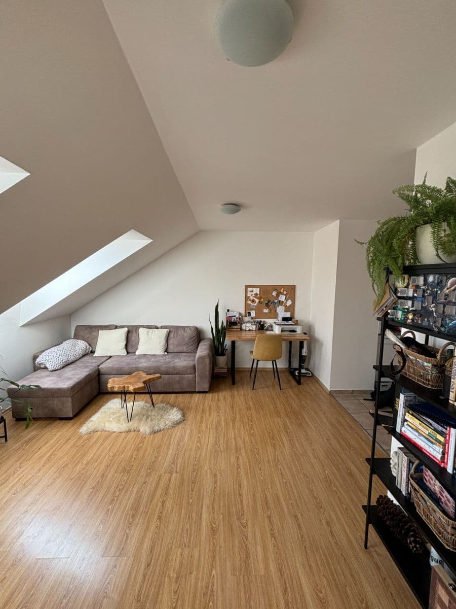 Prenájom bytu 2-izbový 47 m², Jeronýmova, Brno, Jihomoravský kraj Prenájom bytu 2-izbový 47 m², Jeronýmova, Brno, Jihomoravský kraj