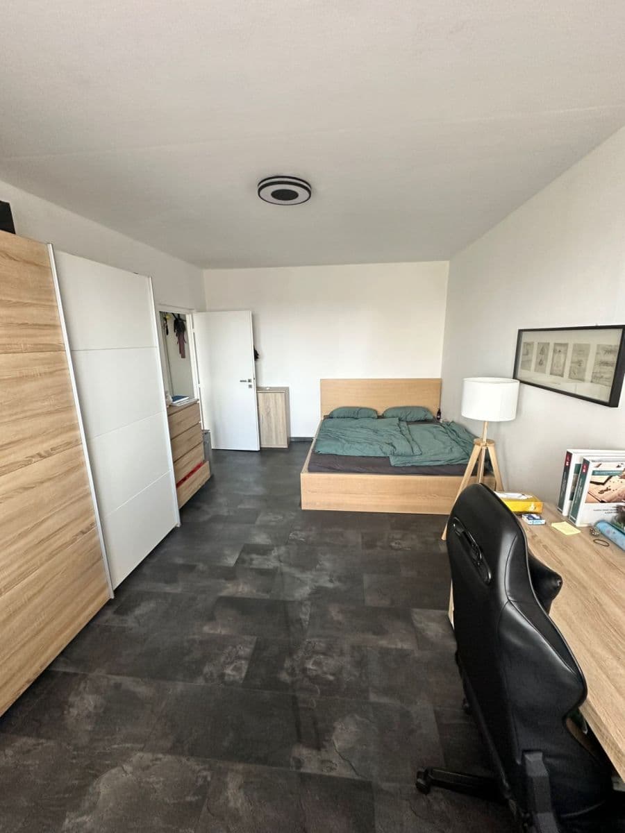 Prenájom bytu 2-izbový 67 m², Jungmannova, Hradec Králové, Královéhradecký kraj Prenájom bytu 2-izbový 67 m², Jungmannova, Hradec Králové, Královéhradecký kraj
