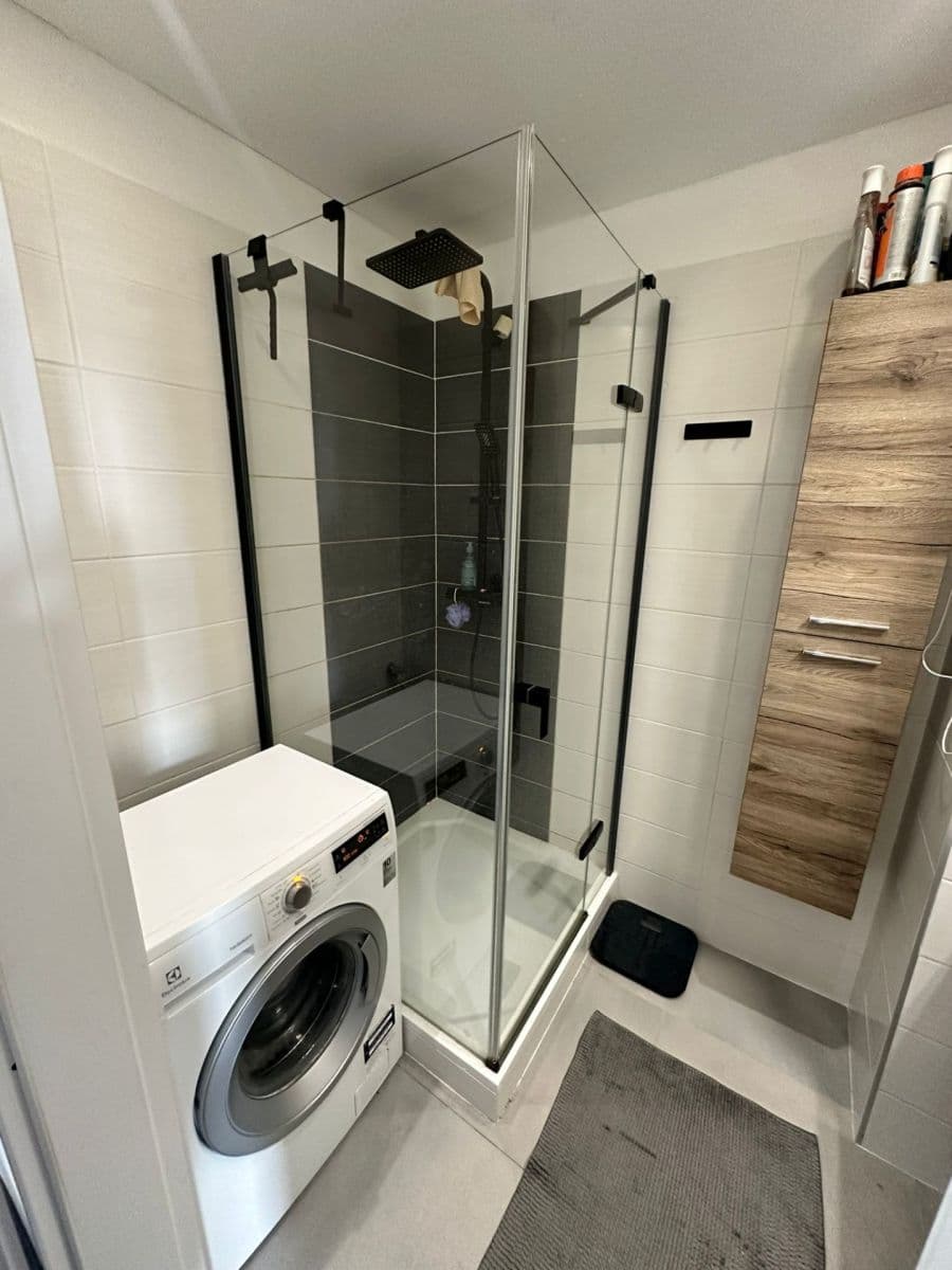 Prenájom bytu 2-izbový 67 m², Jungmannova, Hradec Králové, Královéhradecký kraj Prenájom bytu 2-izbový 67 m², Jungmannova, Hradec Králové, Královéhradecký kraj
