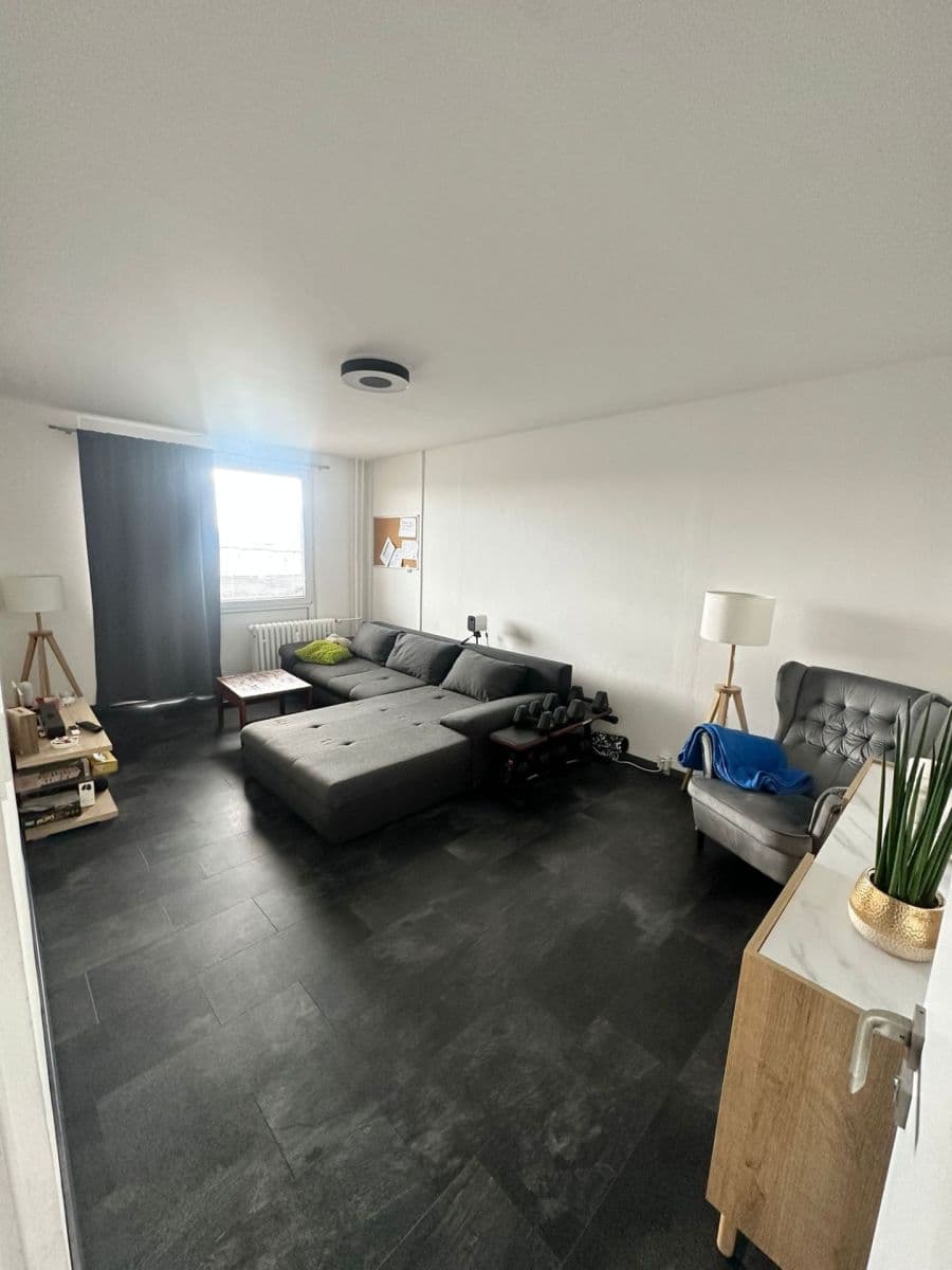 Prenájom bytu 2-izbový 67 m², Jungmannova, Hradec Králové, Královéhradecký kraj Prenájom bytu 2-izbový 67 m², Jungmannova, Hradec Králové, Královéhradecký kraj