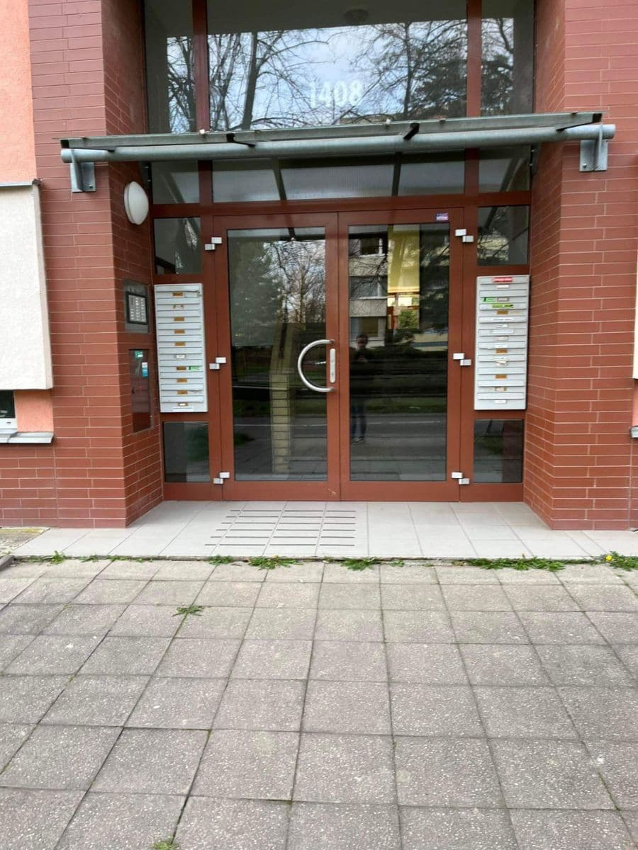 Prenájom bytu 2-izbový 67 m², Jungmannova, Hradec Králové, Královéhradecký kraj Prenájom bytu 2-izbový 67 m², Jungmannova, Hradec Králové, Královéhradecký kraj