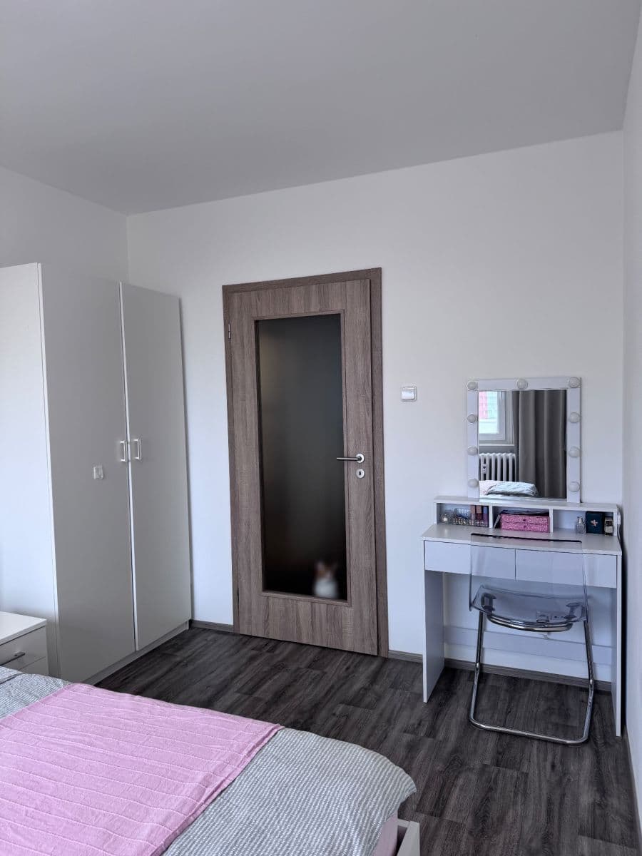 Prenájom bytu 2-izbový 49 m², Smotlachova, Praha, Praha Prenájom bytu 2-izbový 49 m², Smotlachova, Praha, Praha