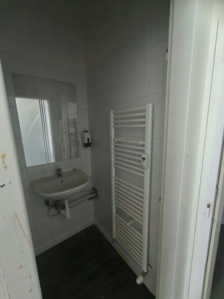 Prenájom nebytového priestoru 82 m², P. Pázmaňa, Šaľa, Nitriansky kraj Prenájom nebytového priestoru 82 m², P. Pázmaňa, Šaľa, Nitriansky kraj