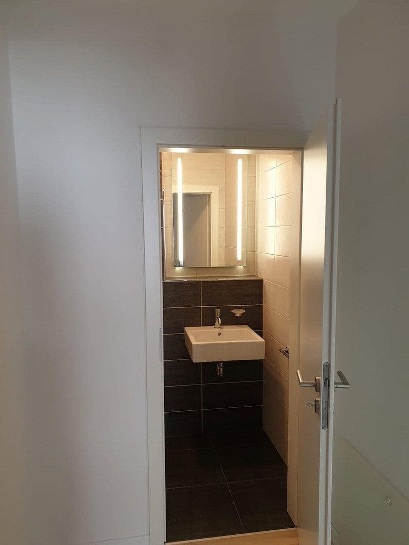 Prenájom bytu 2-izbový 60 m², Asternweg 31, Fernwald, Hesensko Prenájom bytu 2-izbový 60 m², Asternweg 31, Fernwald, Hesensko