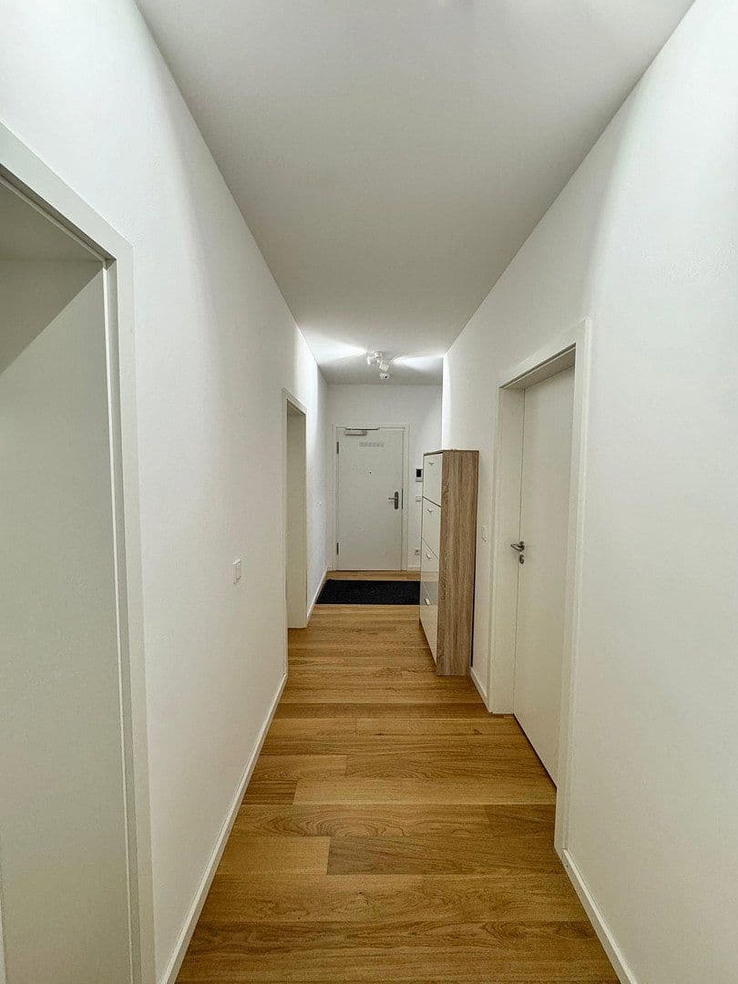 Prenájom bytu 1-izbový 90 m², Lothstr 13, München, Bavorsko Prenájom bytu 1-izbový 90 m², Lothstr 13, München, Bavorsko