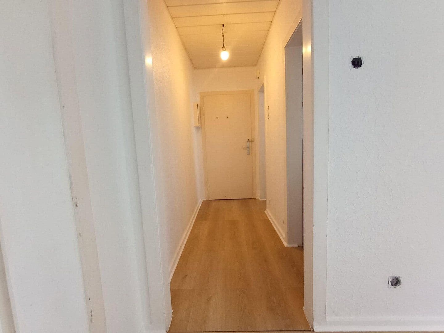 Prenájom bytu 2-izbový 44 m², Reinholdstraße 6, Duisburg, Severné Porýnie - Westfálsko Prenájom bytu 2-izbový 44 m², Reinholdstraße 6, Duisburg, Severné Porýnie - Westfálsko