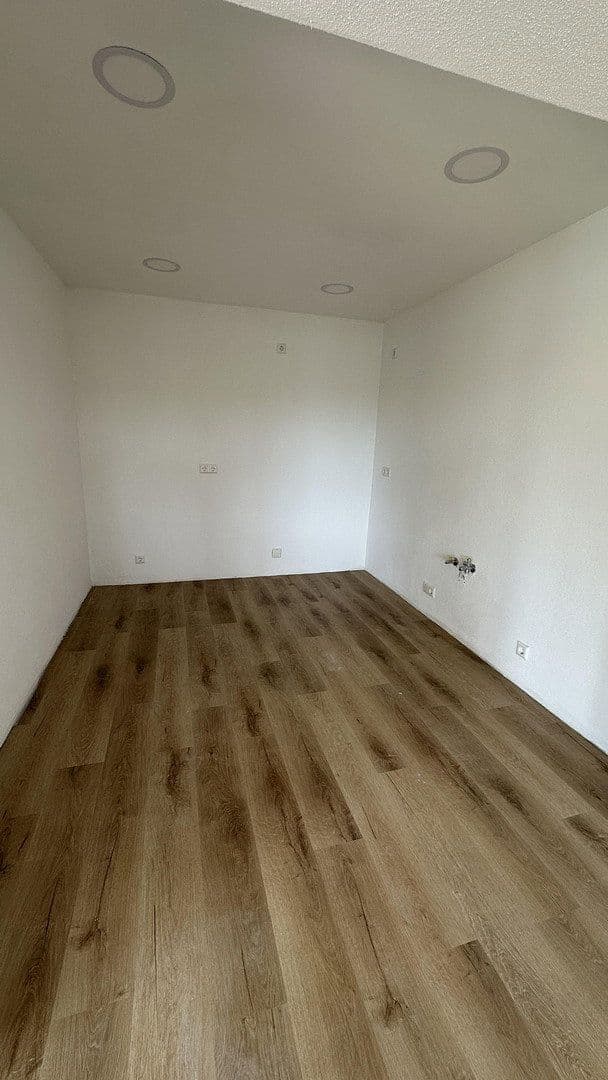 Prenájom bytu 2-izbový 70 m², Norath, Porýnie-Falcko Prenájom bytu 2-izbový 70 m², Norath, Porýnie-Falcko
