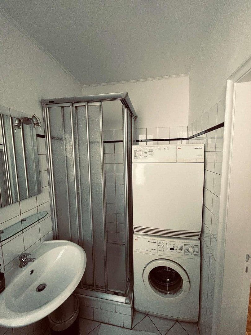 Prenájom bytu 1-izbový 35 m², Hamburg, Hamburg Prenájom bytu 1-izbový 35 m², Hamburg, Hamburg