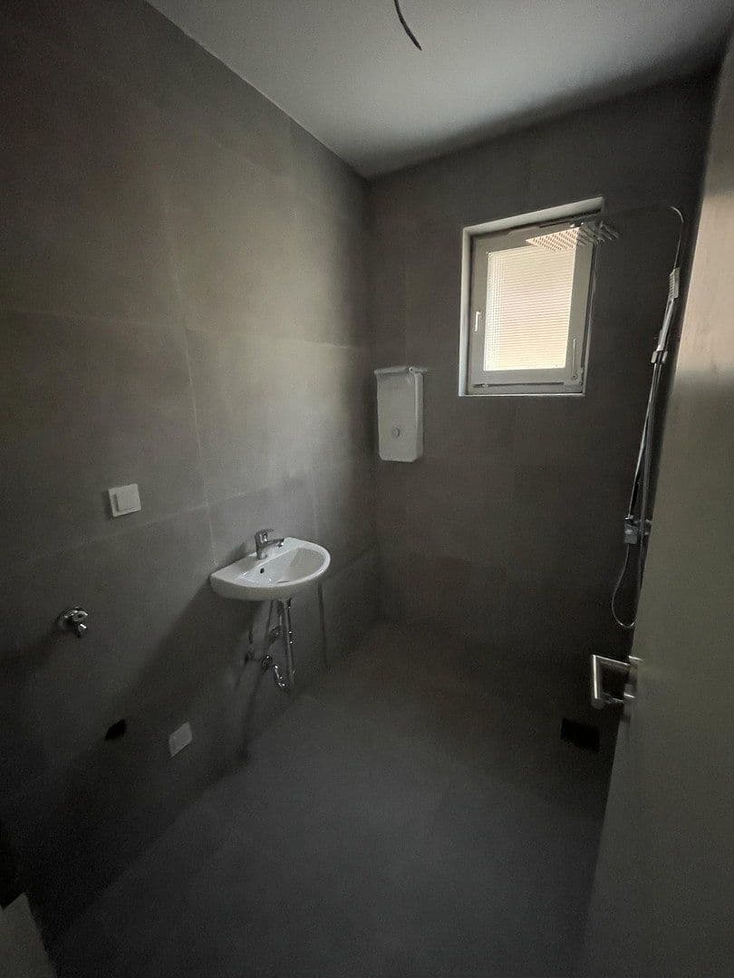 Prenájom bytu 3-izbový 65 m², Zabergäustr.97, Stuttgart, Bádensko-Wurttembersko Prenájom bytu 3-izbový 65 m², Zabergäustr.97, Stuttgart, Bádensko-Wurttembersko