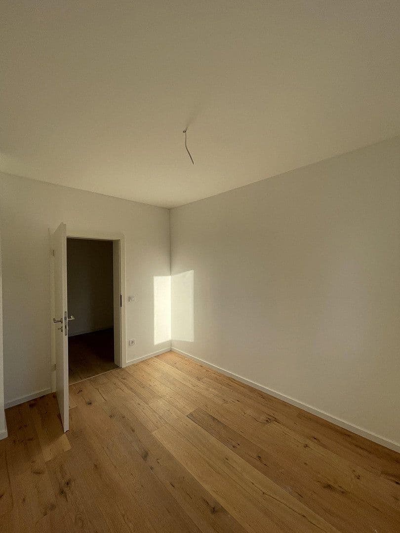 Prenájom bytu 3-izbový 65 m², Zabergäustr.97, Stuttgart, Bádensko-Wurttembersko Prenájom bytu 3-izbový 65 m², Zabergäustr.97, Stuttgart, Bádensko-Wurttembersko