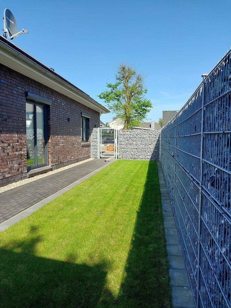 Predaj domu 260 m², pozemek 1.104 m², Schwanewede, Dolné Sasko Predaj domu 260 m², pozemek 1.104 m², Schwanewede, Dolné Sasko