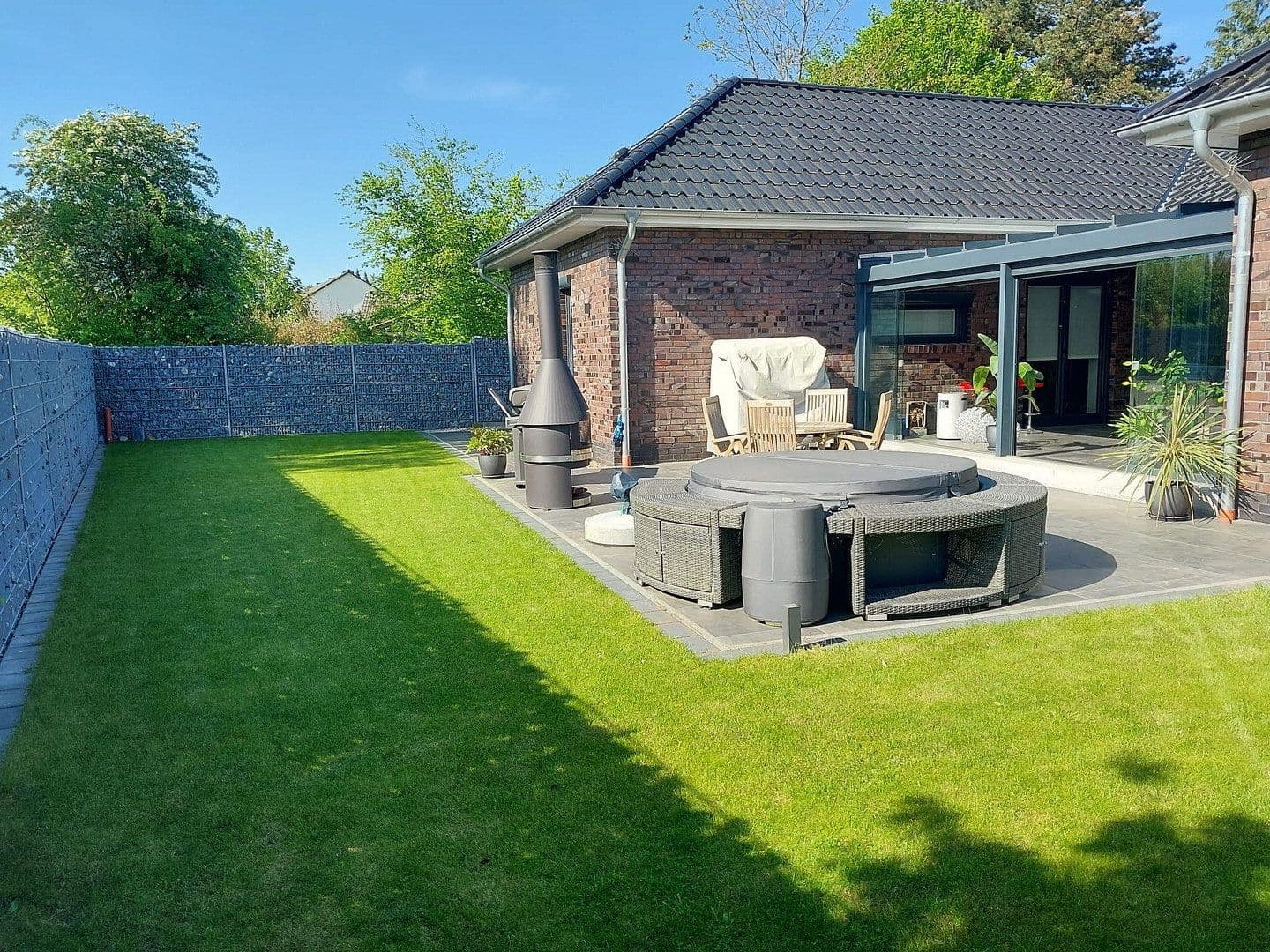 Predaj domu 260 m², pozemek 1.104 m², Schwanewede, Dolné Sasko Predaj domu 260 m², pozemek 1.104 m², Schwanewede, Dolné Sasko