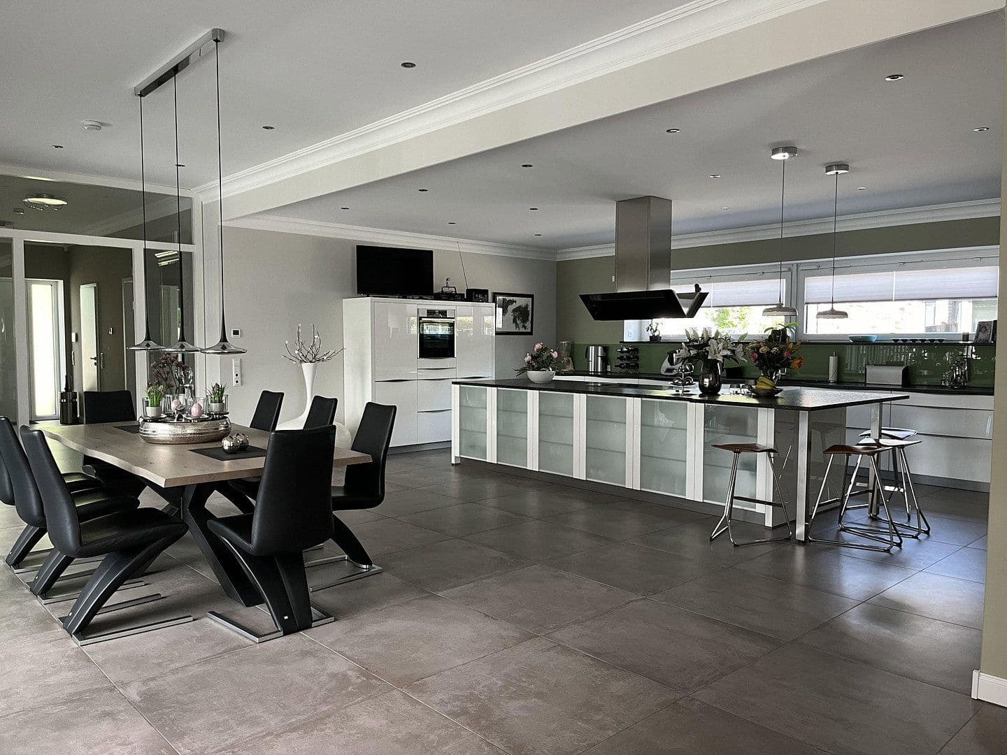 Predaj domu 260 m², pozemek 1.104 m², Schwanewede, Dolné Sasko Predaj domu 260 m², pozemek 1.104 m², Schwanewede, Dolné Sasko