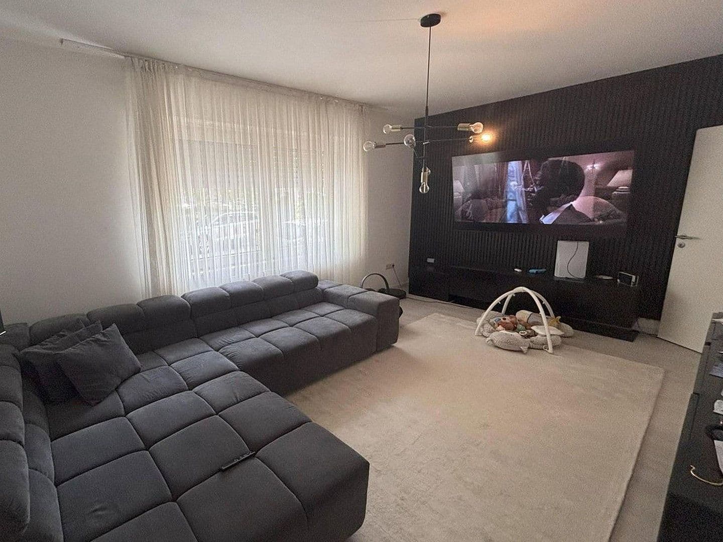 Prenájom bytu 1-izbový 16 m², München, Bavorsko Prenájom bytu 1-izbový 16 m², München, Bavorsko
