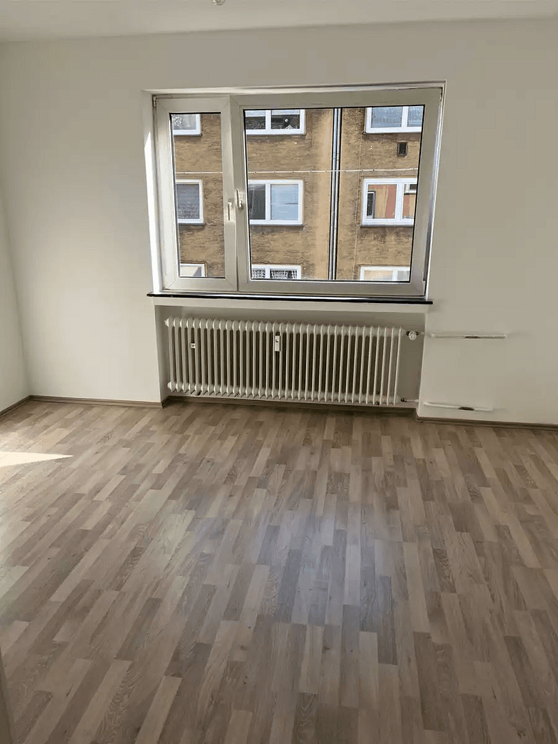 Prenájom bytu 1-izbový 47 m², Ronsdorfer Straße, Wuppertal, Severné Porýnie - Westfálsko Prenájom bytu 1-izbový 47 m², Ronsdorfer Straße, Wuppertal, Severné Porýnie - Westfálsko