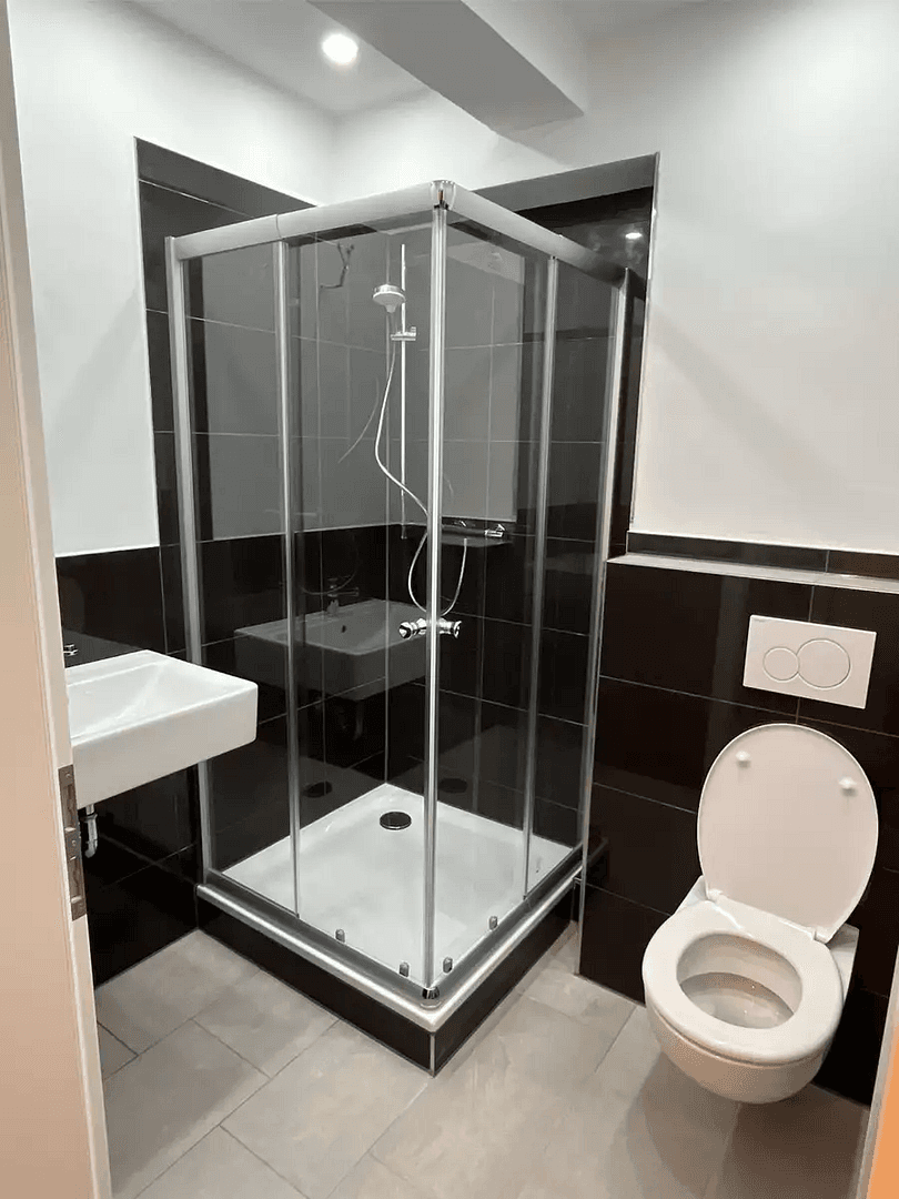 Prenájom bytu 1-izbový 47 m², Ronsdorfer Straße, Wuppertal, Severné Porýnie - Westfálsko Prenájom bytu 1-izbový 47 m², Ronsdorfer Straße, Wuppertal, Severné Porýnie - Westfálsko