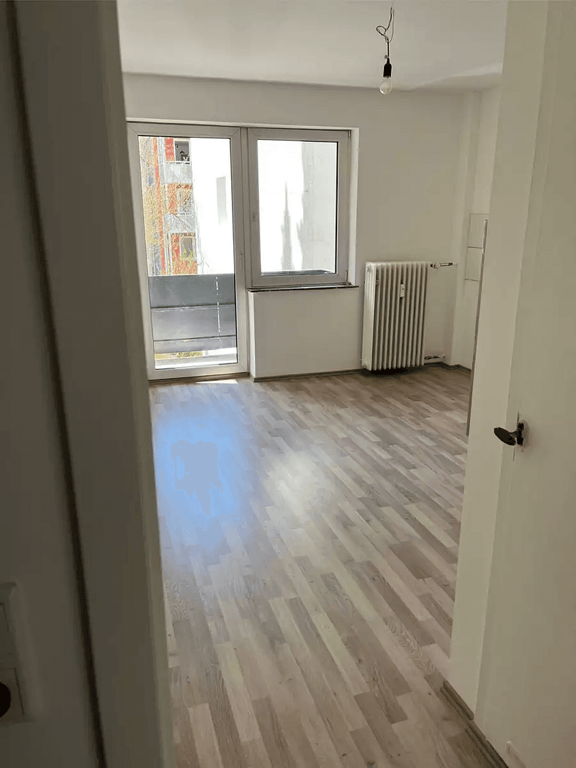 Prenájom bytu 1-izbový 47 m², Ronsdorfer Straße, Wuppertal, Severné Porýnie - Westfálsko Prenájom bytu 1-izbový 47 m², Ronsdorfer Straße, Wuppertal, Severné Porýnie - Westfálsko
