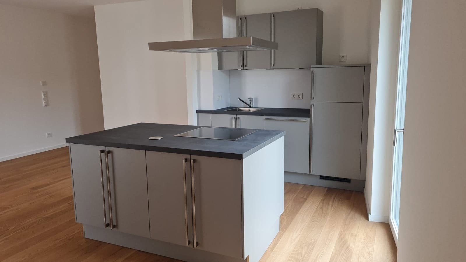 Prenájom bytu 3-izbový 86 m², Gerrit-Engelke-Straße 27, Hannover, Dolné Sasko Prenájom bytu 3-izbový 86 m², Gerrit-Engelke-Straße 27, Hannover, Dolné Sasko