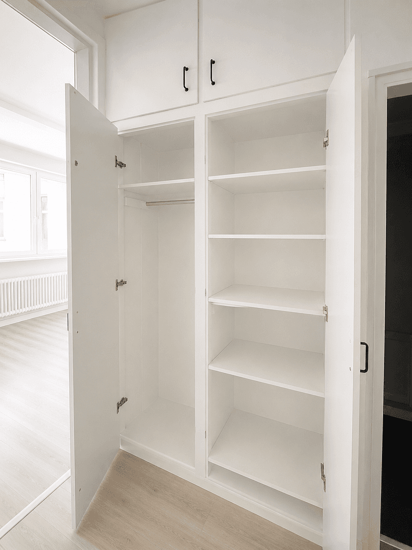 Prenájom bytu 3-izbový 65 m², Krefeld, Severné Porýnie - Westfálsko Prenájom bytu 3-izbový 65 m², Krefeld, Severné Porýnie - Westfálsko