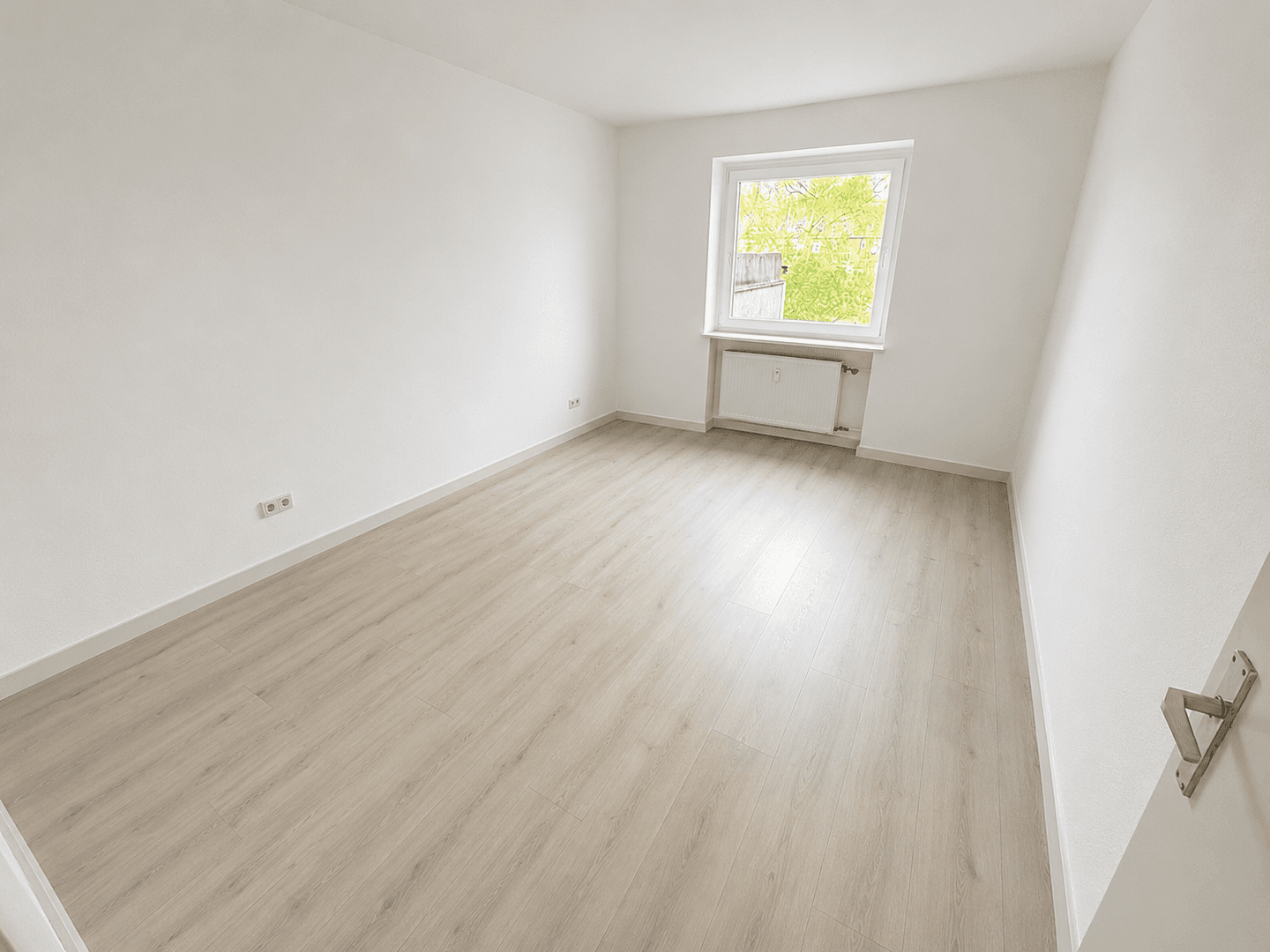 Prenájom bytu 3-izbový 65 m², Krefeld, Severné Porýnie - Westfálsko Prenájom bytu 3-izbový 65 m², Krefeld, Severné Porýnie - Westfálsko