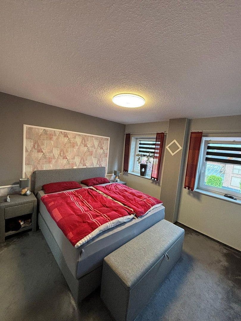 Predaj domu 160 m², pozemek 649 m², Martin-Reinke-Straße 17, Edewecht, Dolné Sasko Predaj domu 160 m², pozemek 649 m², Martin-Reinke-Straße 17, Edewecht, Dolné Sasko