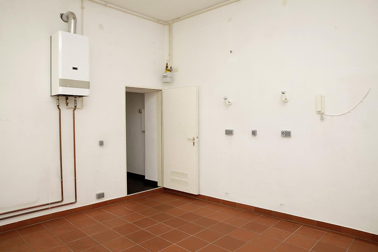Predaj bytu 4-izbový 119 m², Berlin, Berlín Predaj bytu 4-izbový 119 m², Berlin, Berlín