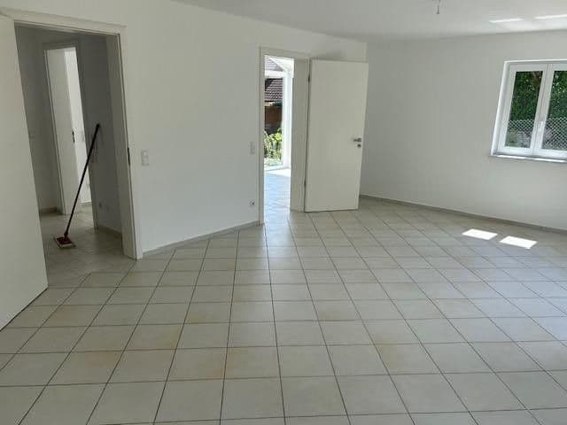 Predaj domu 150 m², pozemek 291 m², Brunnenstr.2, Ottenhofen, Bavorsko Predaj domu 150 m², pozemek 291 m², Brunnenstr.2, Ottenhofen, Bavorsko