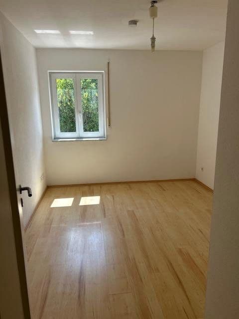 Predaj domu 150 m², pozemek 291 m², Brunnenstr.2, Ottenhofen, Bavorsko Predaj domu 150 m², pozemek 291 m², Brunnenstr.2, Ottenhofen, Bavorsko