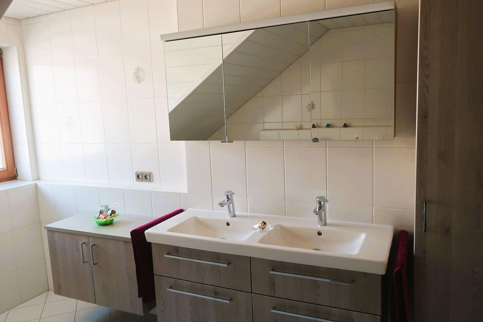 Predaj domu 194 m², pozemek 275 m², Mundelsheim, Bádensko-Wurttembersko Predaj domu 194 m², pozemek 275 m², Mundelsheim, Bádensko-Wurttembersko