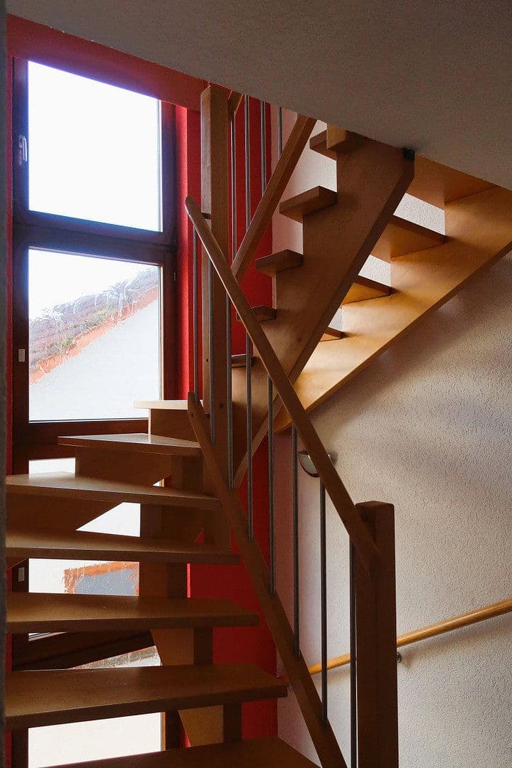 Predaj domu 194 m², pozemek 275 m², Mundelsheim, Bádensko-Wurttembersko Predaj domu 194 m², pozemek 275 m², Mundelsheim, Bádensko-Wurttembersko