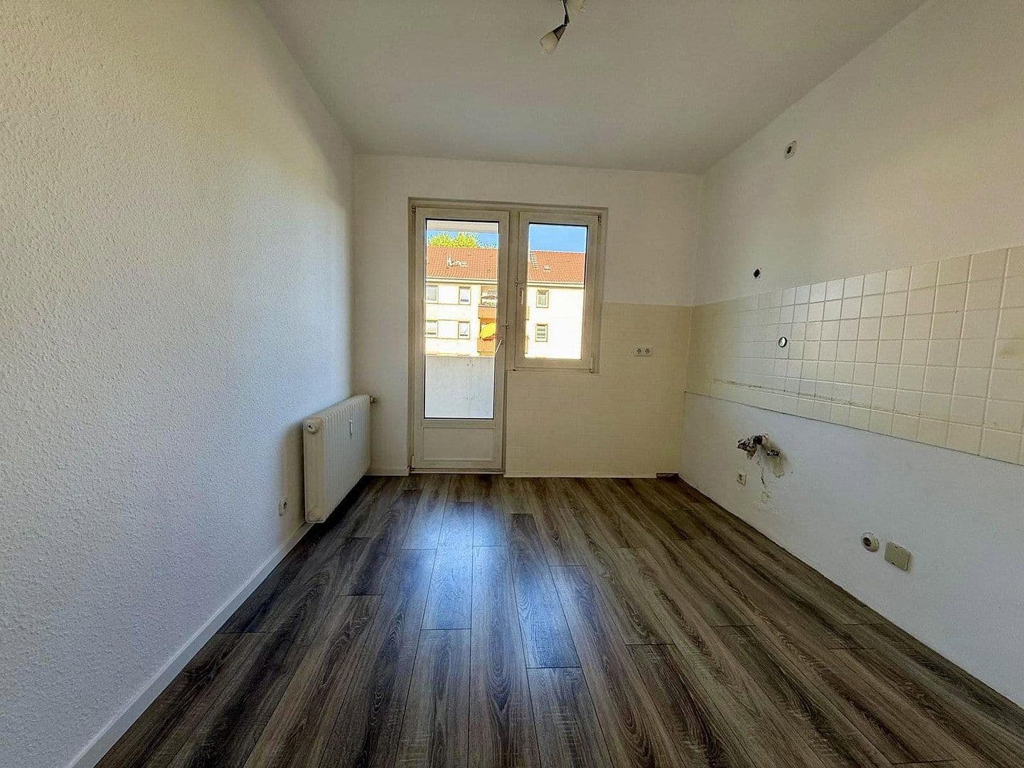 Prenájom bytu 2-izbový 59 m², Waldecker Str. 9, Duisburg, Severné Porýnie - Westfálsko Prenájom bytu 2-izbový 59 m², Waldecker Str. 9, Duisburg, Severné Porýnie - Westfálsko