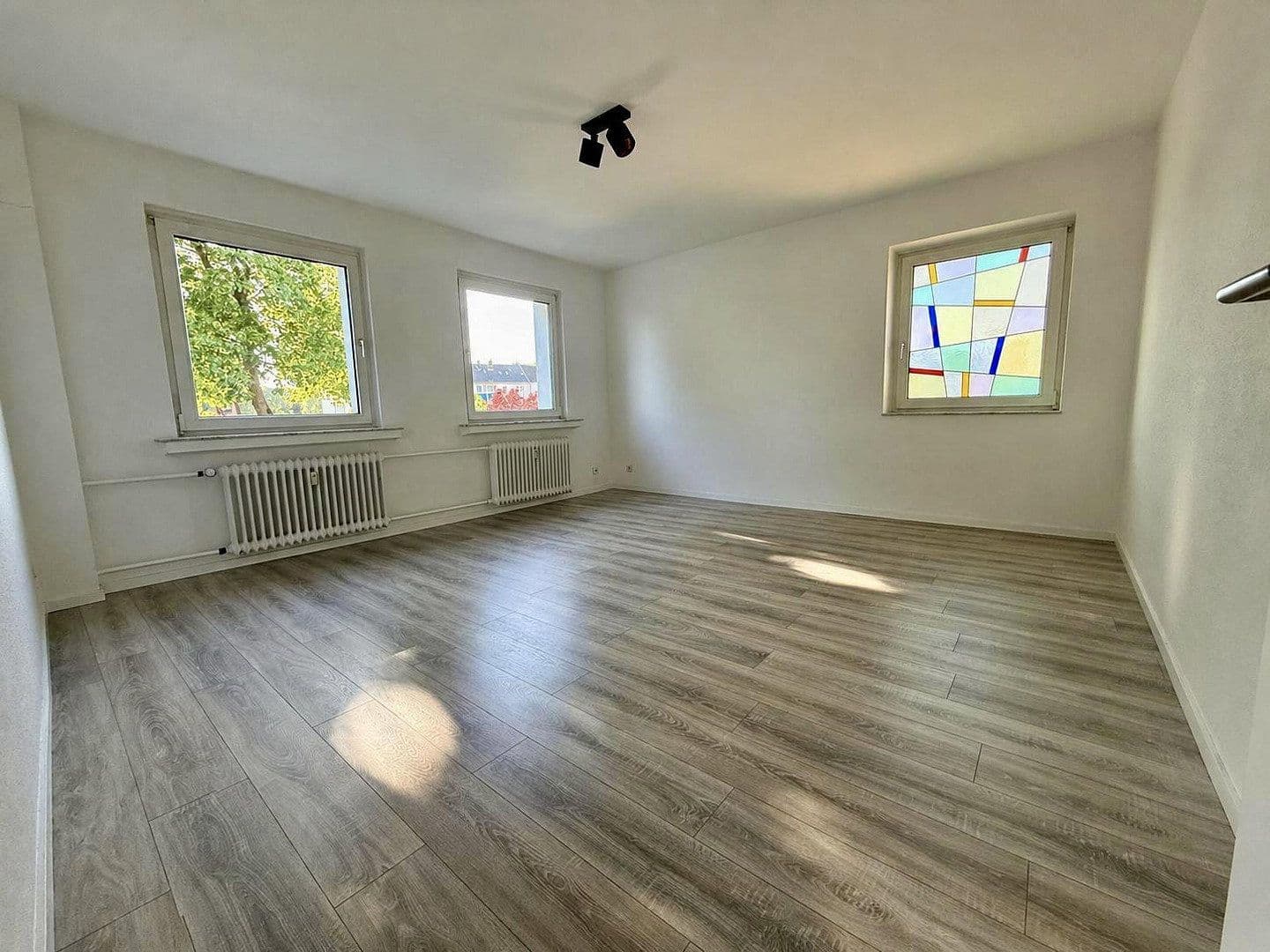 Prenájom bytu 2-izbový 59 m², Waldecker Str. 9, Duisburg, Severné Porýnie - Westfálsko Prenájom bytu 2-izbový 59 m², Waldecker Str. 9, Duisburg, Severné Porýnie - Westfálsko
