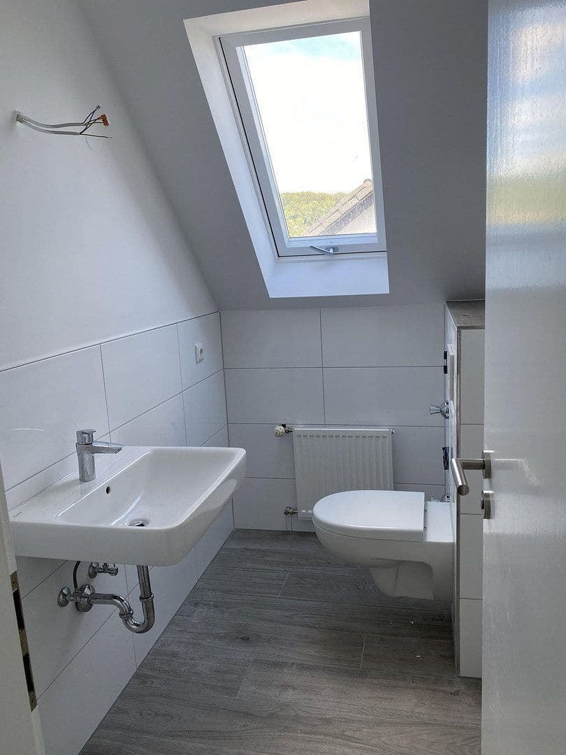 Prenájom bytu 4-izbový 128 m², Gelnhausen, Hesensko Prenájom bytu 4-izbový 128 m², Gelnhausen, Hesensko
