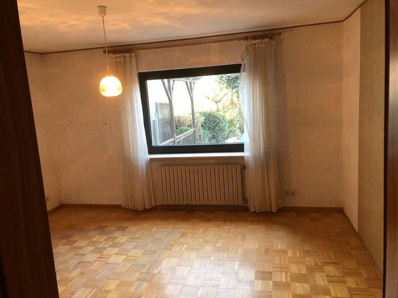 Predaj domu 160 m², pozemek 570 m², Gertrud minus von minus Lee minus Ford minus Straße 13, Koblenz, Porýnie-Falcko Predaj domu 160 m², pozemek 570 m², Gertrud minus von minus Lee minus Ford minus Straße 13, Koblenz, Porýnie-Falcko