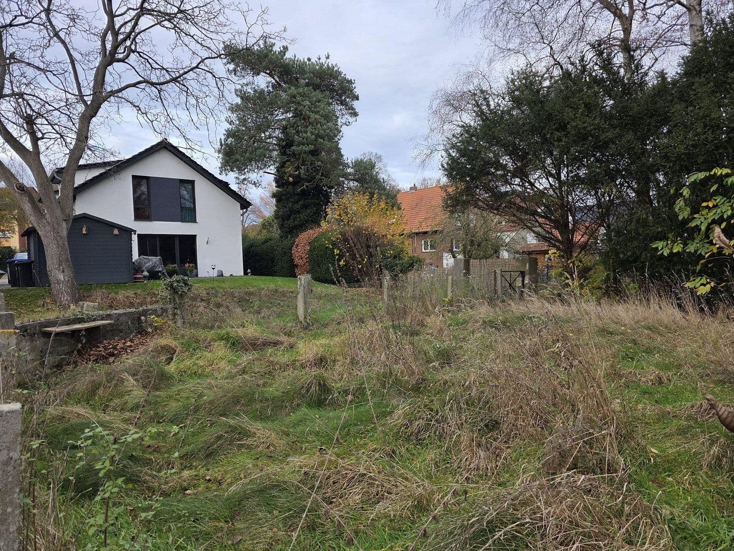 Predaj domu 110 m², pozemek 535 m², Hannoversche Straße 67B, Isernhagen, Dolné Sasko Predaj domu 110 m², pozemek 535 m², Hannoversche Straße 67B, Isernhagen, Dolné Sasko