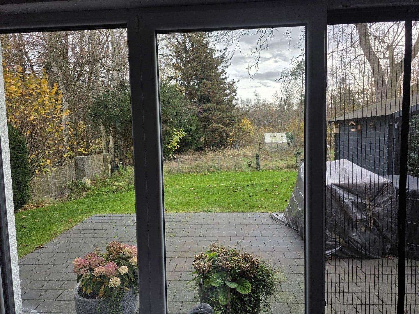 Predaj domu 110 m², pozemek 535 m², Hannoversche Straße 67B, Isernhagen, Dolné Sasko Predaj domu 110 m², pozemek 535 m², Hannoversche Straße 67B, Isernhagen, Dolné Sasko
