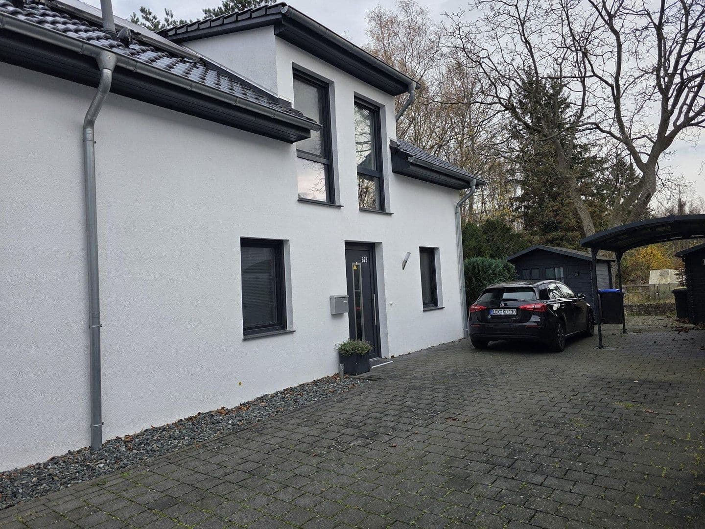 Predaj domu 110 m², pozemek 535 m², Hannoversche Straße 67B, Isernhagen, Dolné Sasko Predaj domu 110 m², pozemek 535 m², Hannoversche Straße 67B, Isernhagen, Dolné Sasko