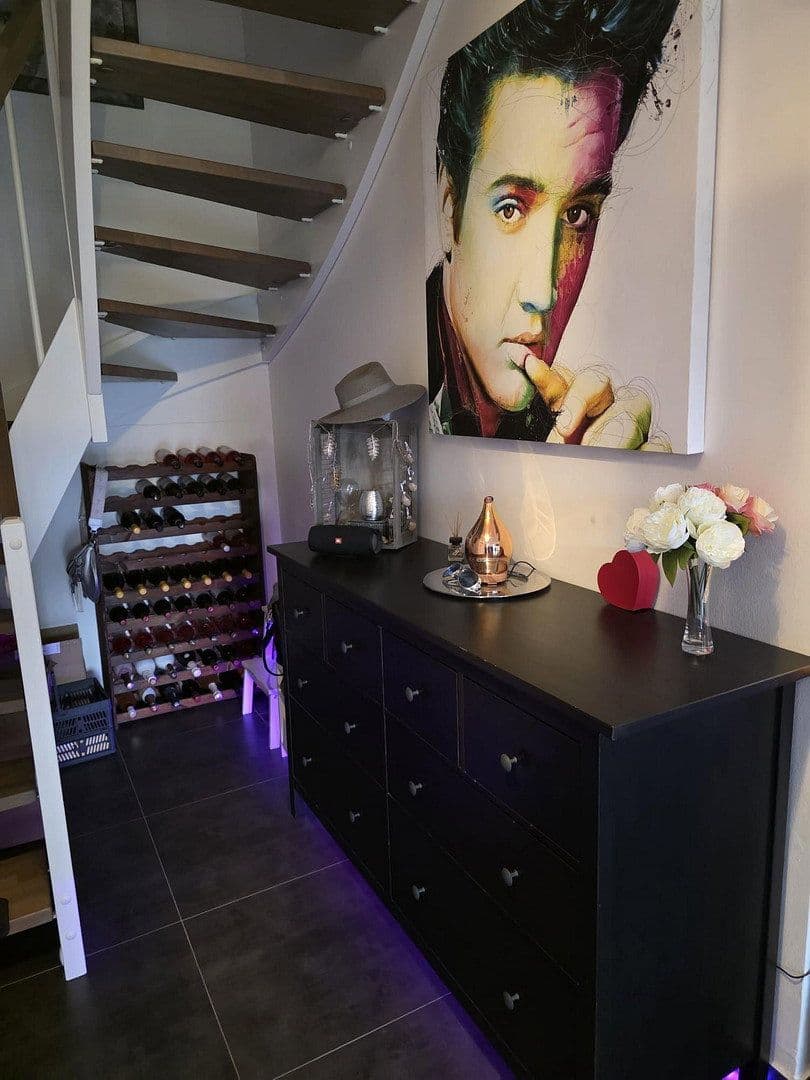 Predaj domu 110 m², pozemek 535 m², Hannoversche Straße 67B, Isernhagen, Dolné Sasko Predaj domu 110 m², pozemek 535 m², Hannoversche Straße 67B, Isernhagen, Dolné Sasko