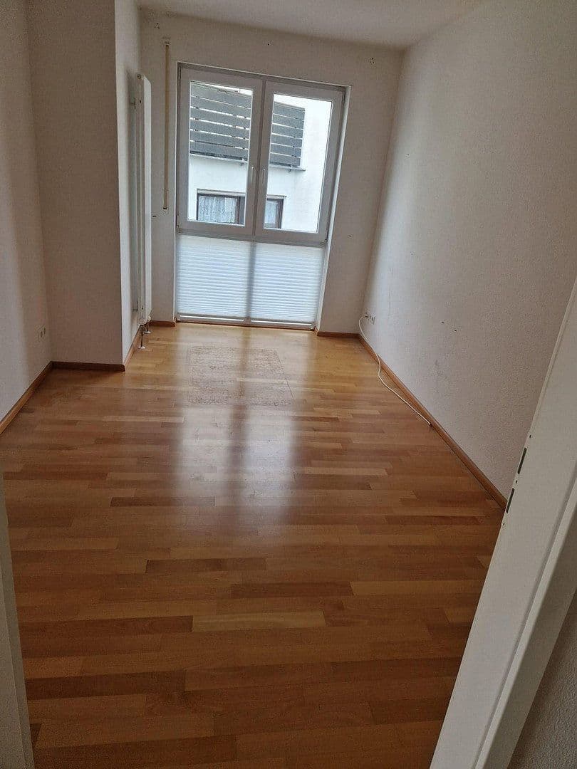Predaj bytu 3-izbový 82 m², Karlsruhe, Bádensko-Wurttembersko Predaj bytu 3-izbový 82 m², Karlsruhe, Bádensko-Wurttembersko