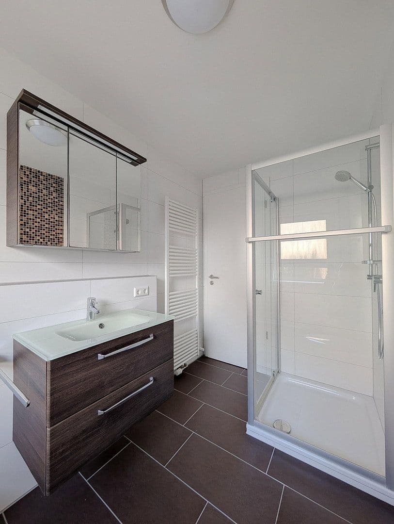 Prenájom bytu 3-izbový 93 m², Backnang, Bádensko-Wurttembersko Prenájom bytu 3-izbový 93 m², Backnang, Bádensko-Wurttembersko